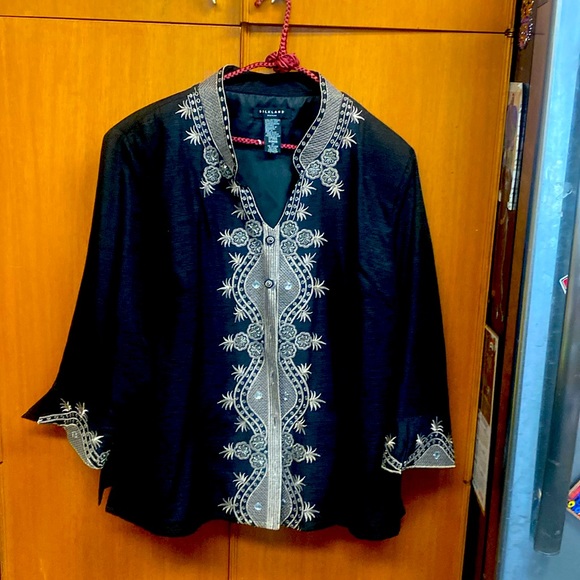 Gorgeous very slightly used Silkland 2x jacket . - Picture 1 of 6